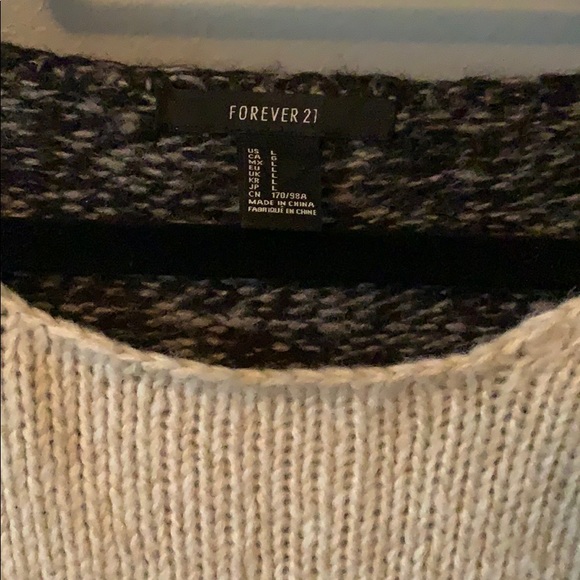 Heart Sweater - Picture 3 of 5